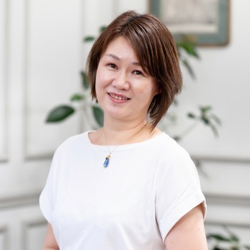 アロマ数秘アカデミー代表・津田奈緒美